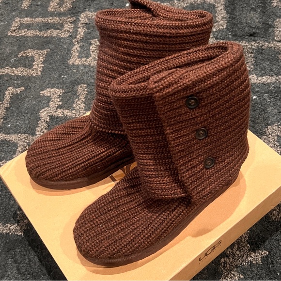 UGG CLASSIC CARDY SWEATER KNIT BOOTS IN BROWN - Picture 4 of 15